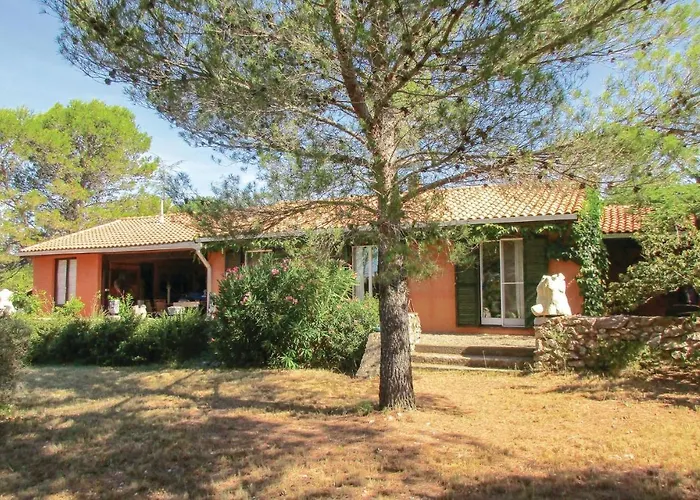 Lovely In With Wifi Holiday home Puisserguier