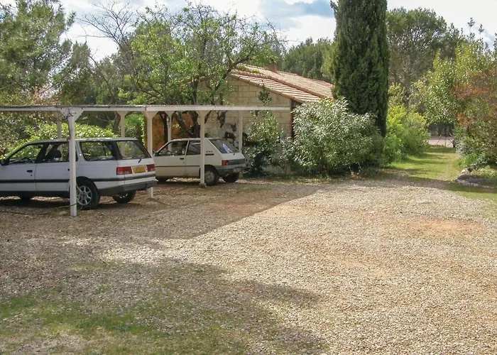 Holiday home Lovely In With Wifi