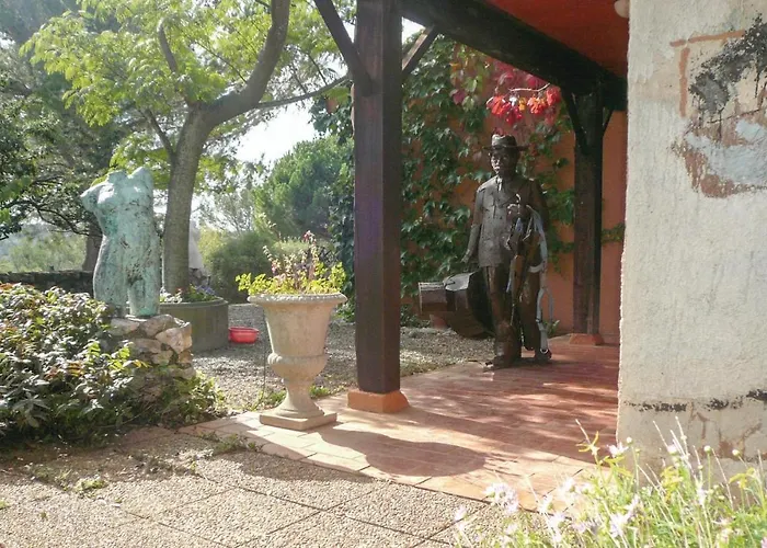 Holiday home Lovely In With Wifi Puisserguier